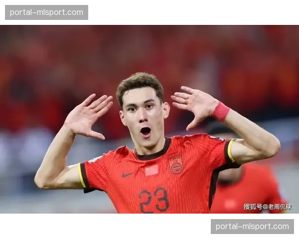 谢文能红牌暴露心态失衡 泰山防守纪律性成惨败主因